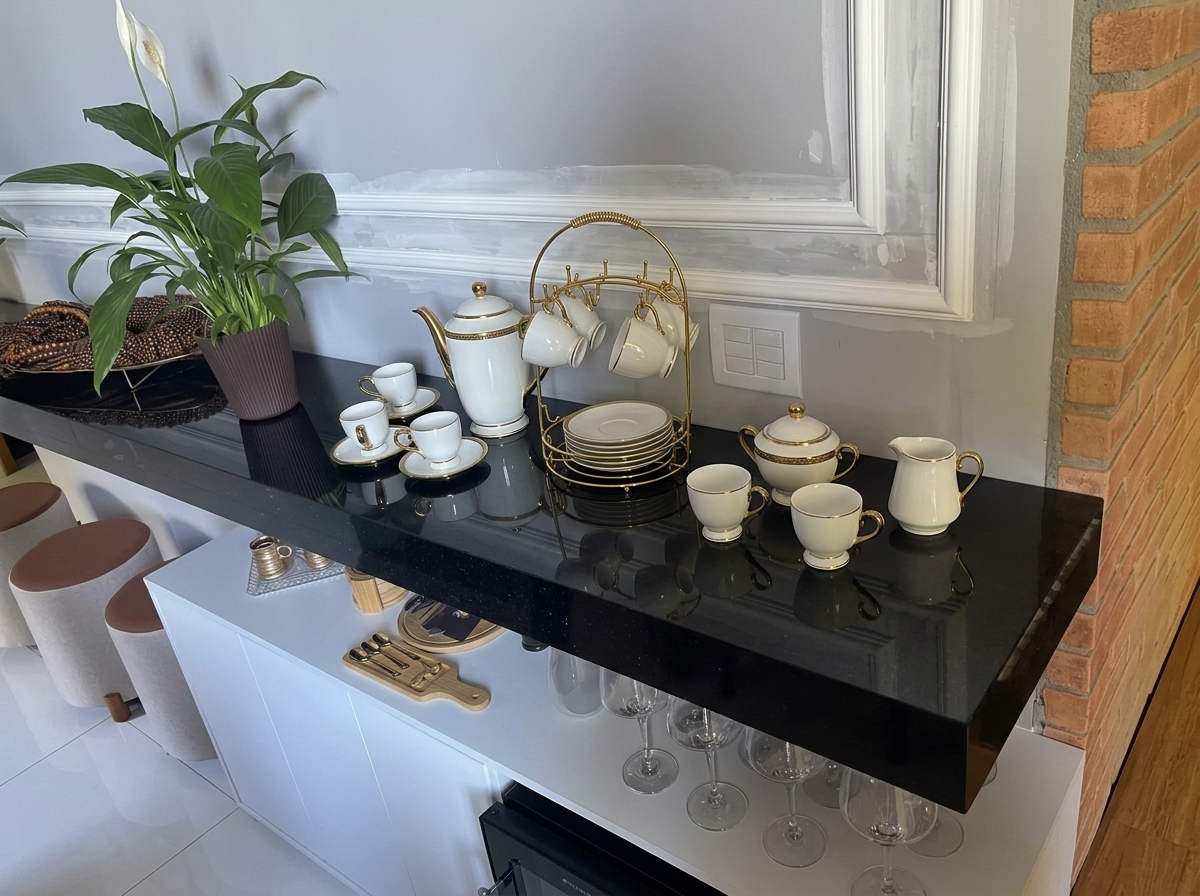 Foto do conjunto de porcelana enviada por Sabrina P.